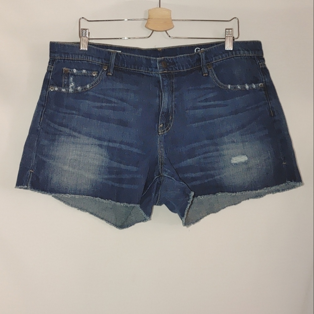 GAP Original Best Girlfriend‎ Denim Jean Shorts Medium Indigo Size 32 Distressed